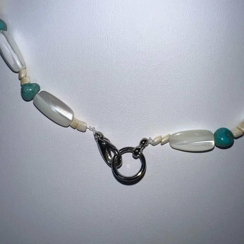 Vintage Mother of Pearl and Turquoise‎ Chip Necklace